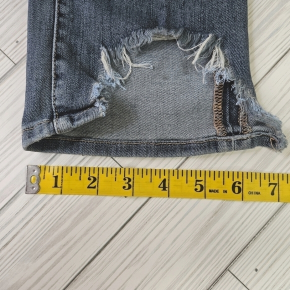 Frame Denim Le High Distressed Straight Leg Jeans in Rue Blue Size 24 - Picture 8 of 10
